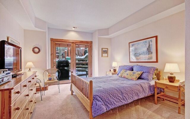 Dogwood Lodge by RedAwning