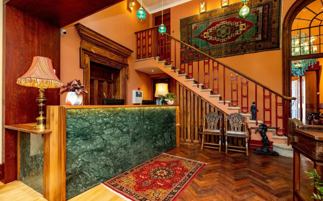 Limehouse Library Hotel