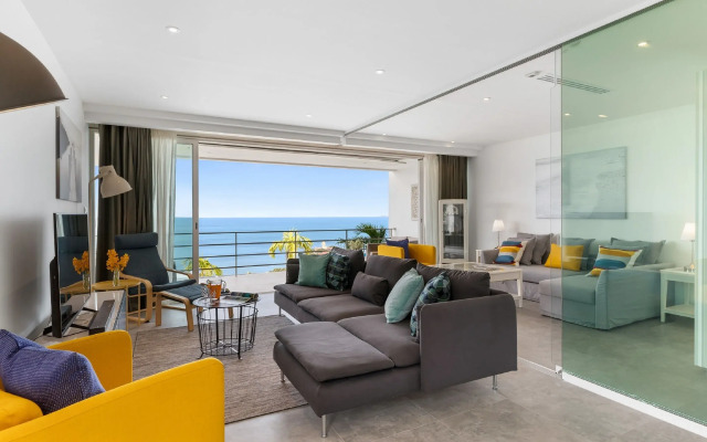 Luxury Apartment Unique Residences
