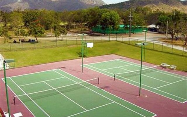 Lake View Resort & Golf Club