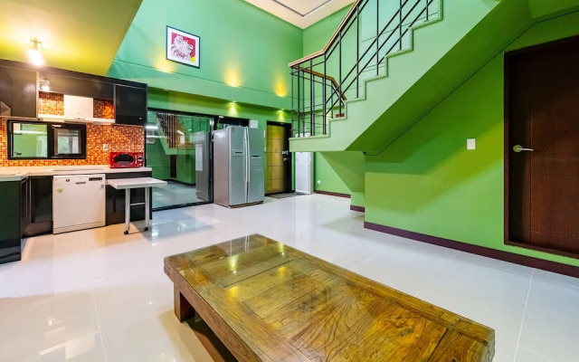 Vista Hill Pool Villa