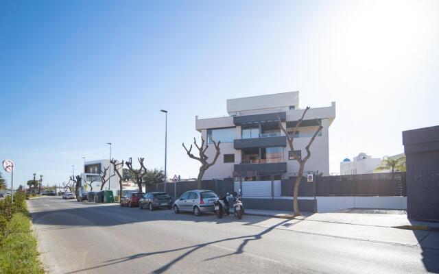 SIBS MANZANILLA - Terraza-Piscina-Cerca Playa y Centro