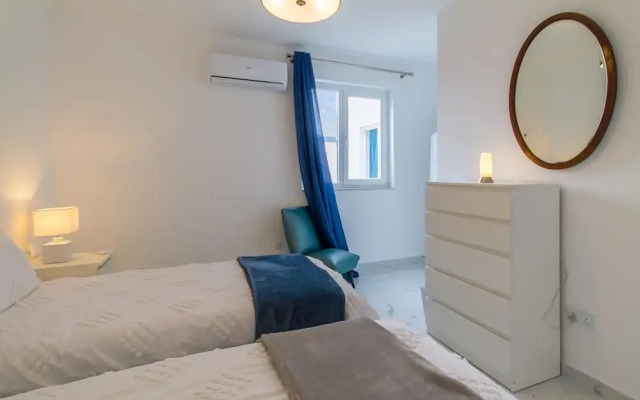 Sunny Penthouse Modern 2 bdr - Sliema