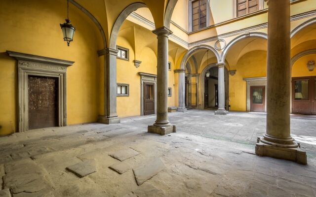 Apartments Florence Palazzo ridolfi