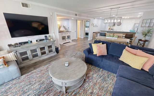 Shoreline Towers 3025 2 Bedroom Condo