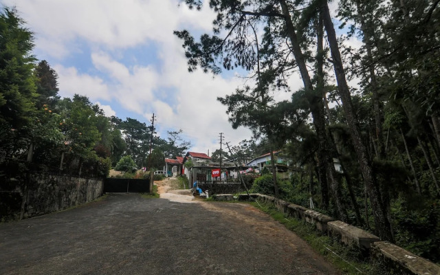 OYO 17225 Hideaway Heritage