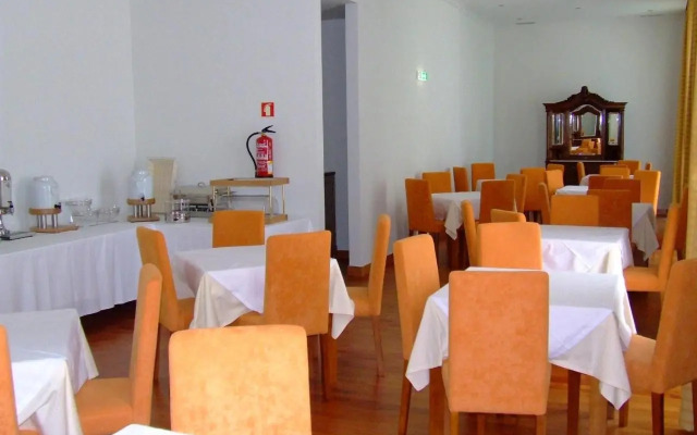 Hotel Apartamento Geres Ribeiro