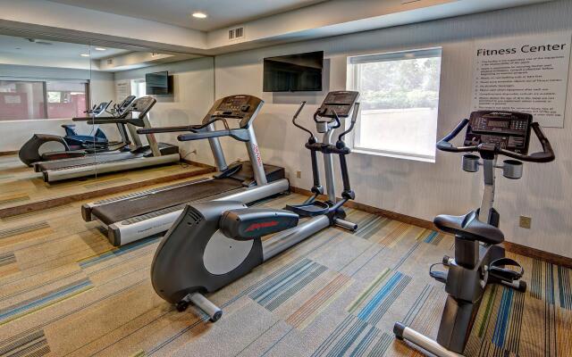 Best Western Roslyn-Long Island Hotel