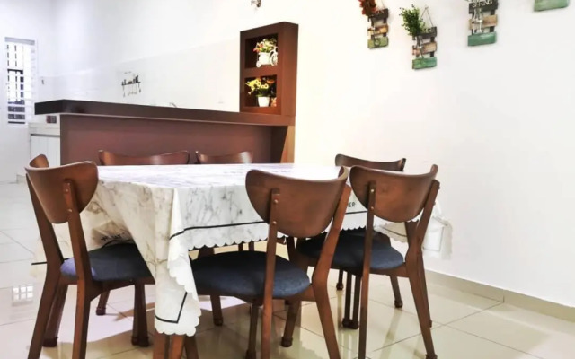 Holiday Suite Seremban