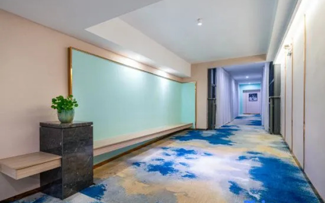 Yangshuo Xiangshan international hotel