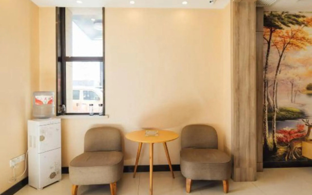Pebble Motel (Taiyuan Changfeng East Street)