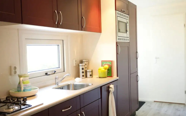 Elegant Chalet 25 km Amsterdam