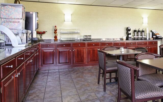 Travelodge Batavia Darien Lake Theme Park