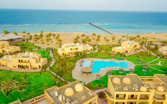 Wadi Lahmy Azur Resort