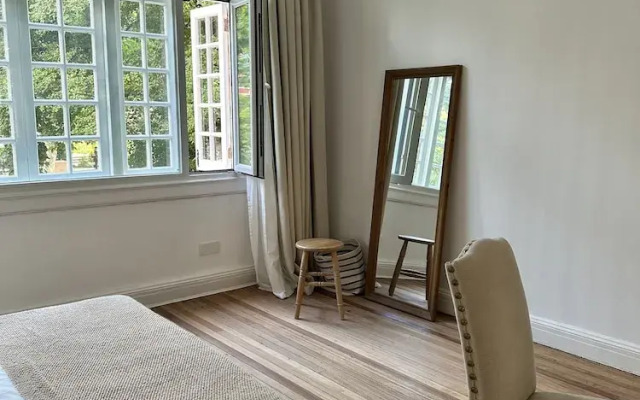 Shanghai Hills& Art Suite 17
