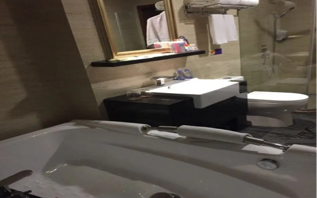 Pengker Deluxe Collection Hotel