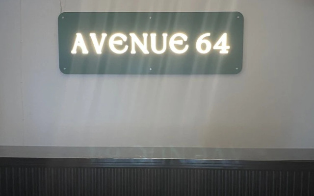 Avenue 64