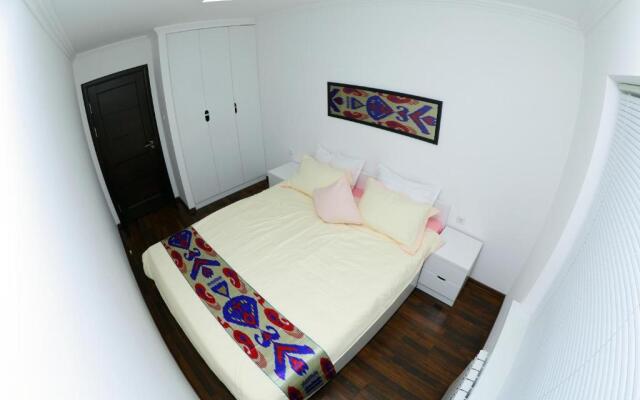 Apartment on Registon Kochasi