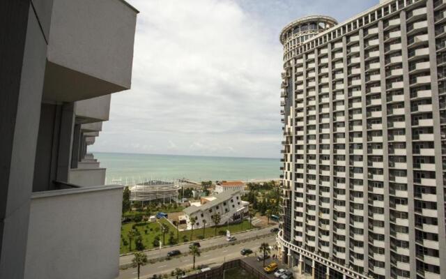 Apartment on Sherif Khimshiashvili Street 15b