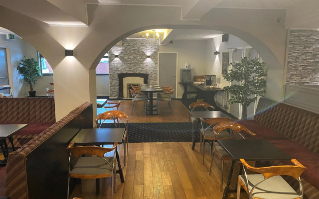 Smithton Hotel