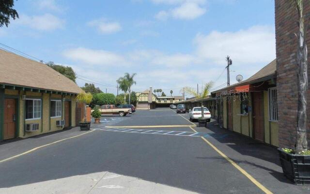 Starlite Motel
