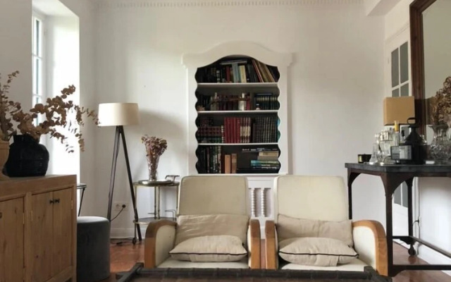 Arbos House