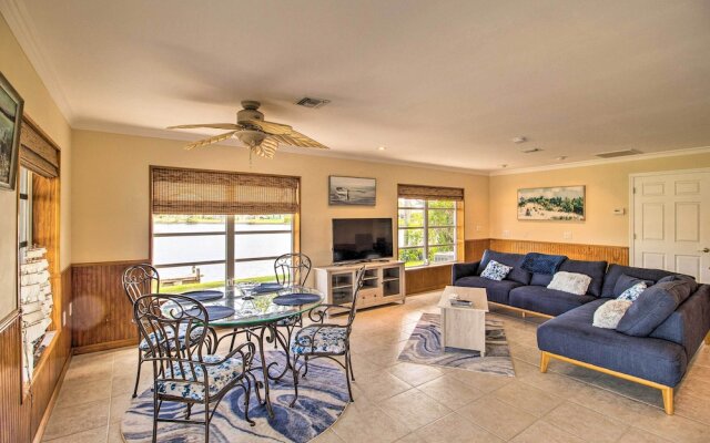 Pet-friendly Sebastian Home on Lake; Golf Nearby