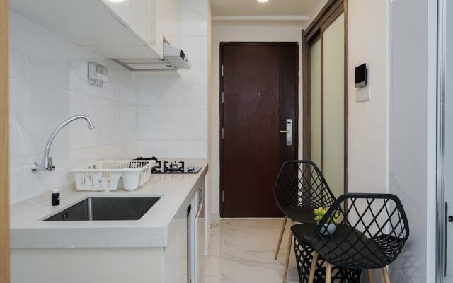 Elegant And Comfortable Studio Sky House Bsd Apartment