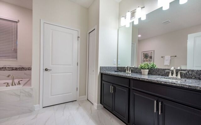 9-Bedroom Villa in Davenport 9000HS