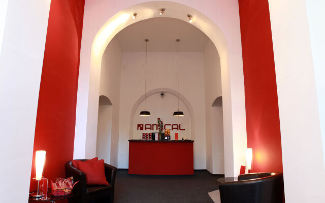 Hotel Amical