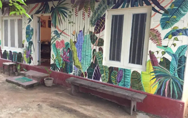 Catch the Ella Train Hostel