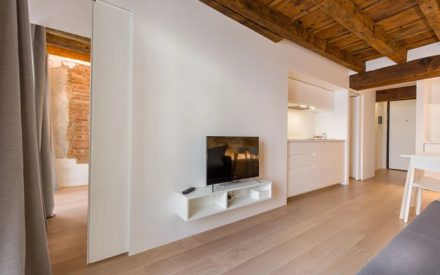 Verona For Rent Affresco