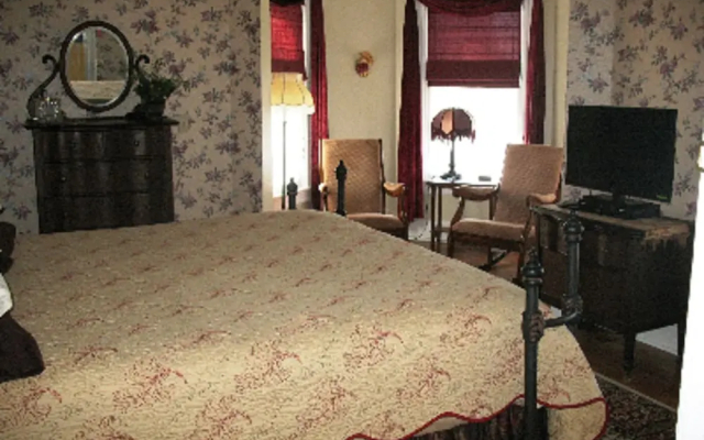 Stonegate Bed and Breakfast