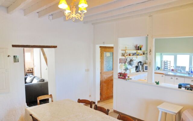 Pleasant Fermette with Outdoor Swimming Pool near Durbuy