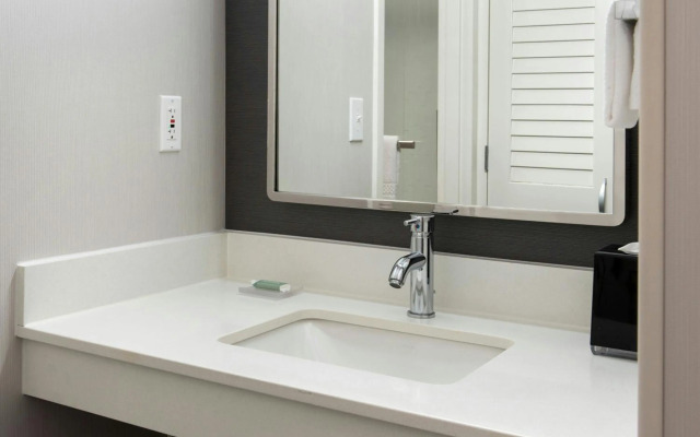 Courtyard by Marriott Silver Spring North/White Oak