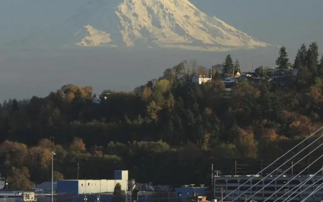 Courtyard Tacoma Downtown