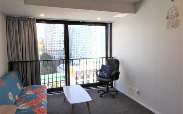 Brand-new & Comfy Two-bedroom Apt near Harbour