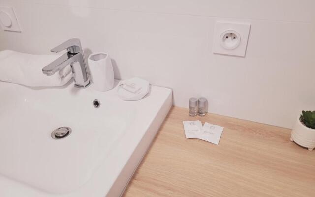 Charming Duplex For 4 In The Heart Of Avignon