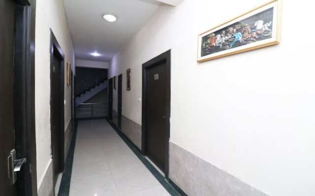 Hotel Taj Heaven By OYO Rooms