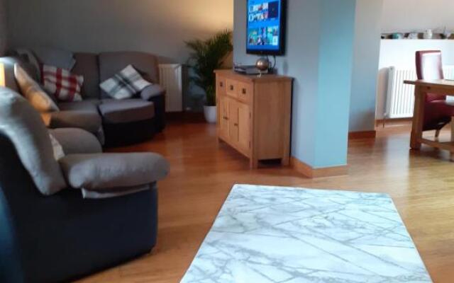 Riverside 2 bed apartment Bewdley Worcestershire