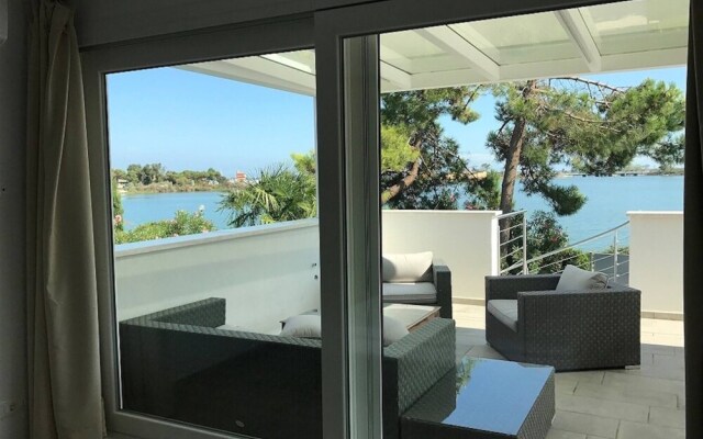 Super Villa With Private Pool in Isola Albarella by Beahost Rentals