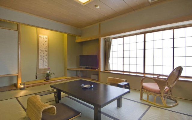 Moriaki Ryokan