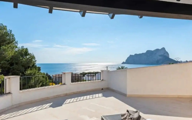 Relax in Luxury at This Stunning Seaside Villa