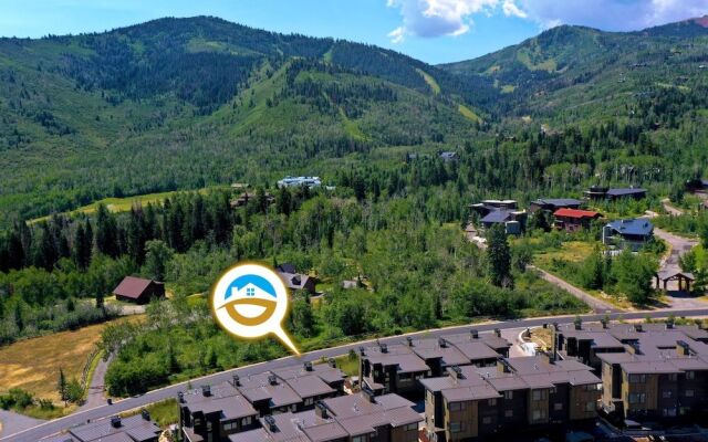 Modern Mountain Retreat