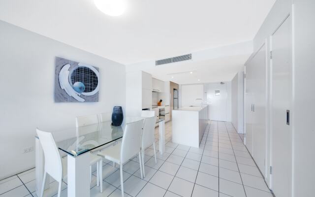 Echelon Apartments