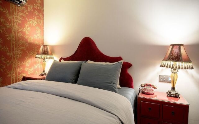 Nineth Hotel