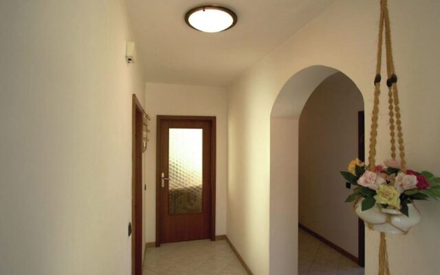 Apartment with Balcony in Peroj, 1 Km From the Beach And 3 Km From Fazana