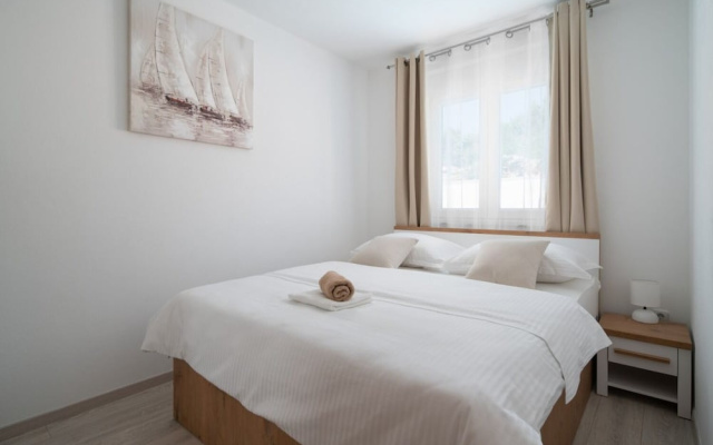 Apartments Lux 2