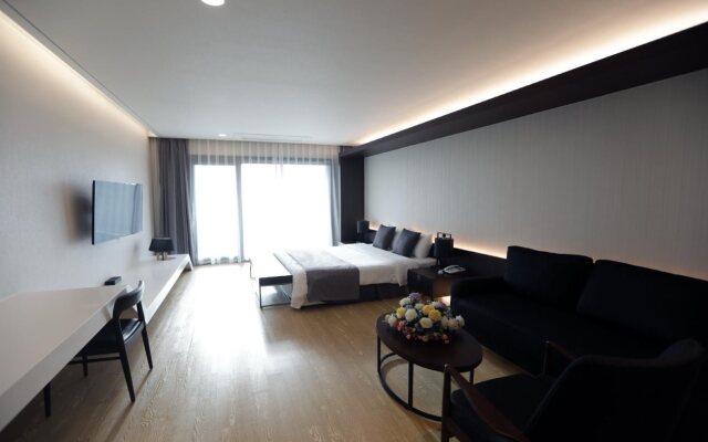 The Qube Resort Jeju