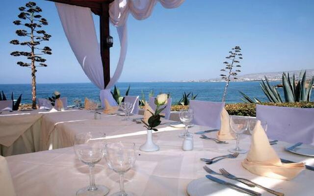 Cynthiana Beach Hotel